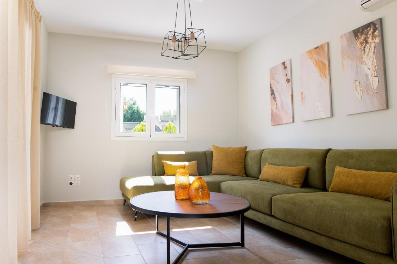 Vasilopoulos Residences - Villa Emelia With Shared Pool Аргостоліон Екстер'єр фото