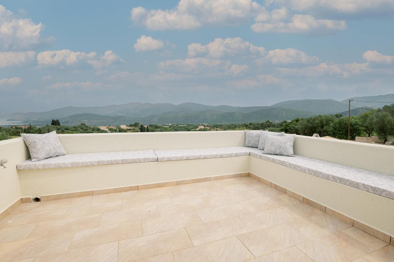 Vasilopoulos Residences - Villa Emelia With Shared Pool Аргостоліон Екстер'єр фото