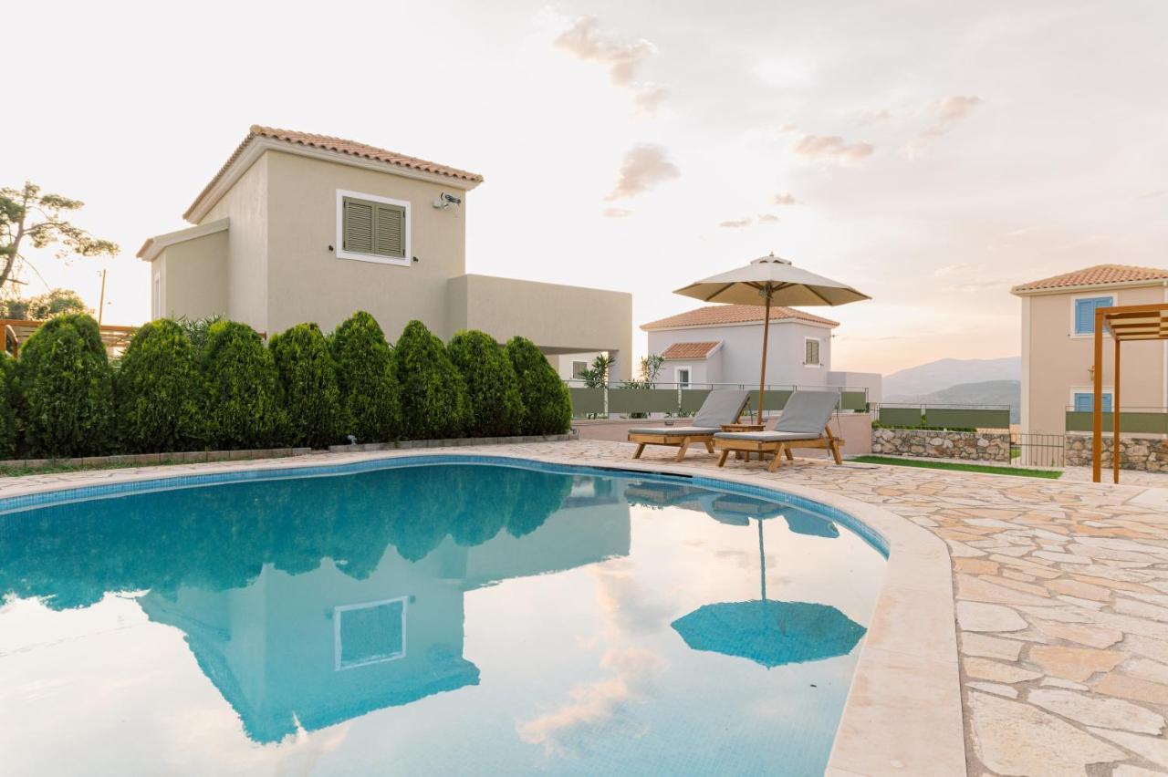 Vasilopoulos Residences - Villa Emelia With Shared Pool Аргостоліон Екстер'єр фото